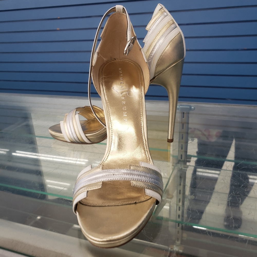 Gold Heels by Ivanka trump 8.5 - Picture 7 of 8